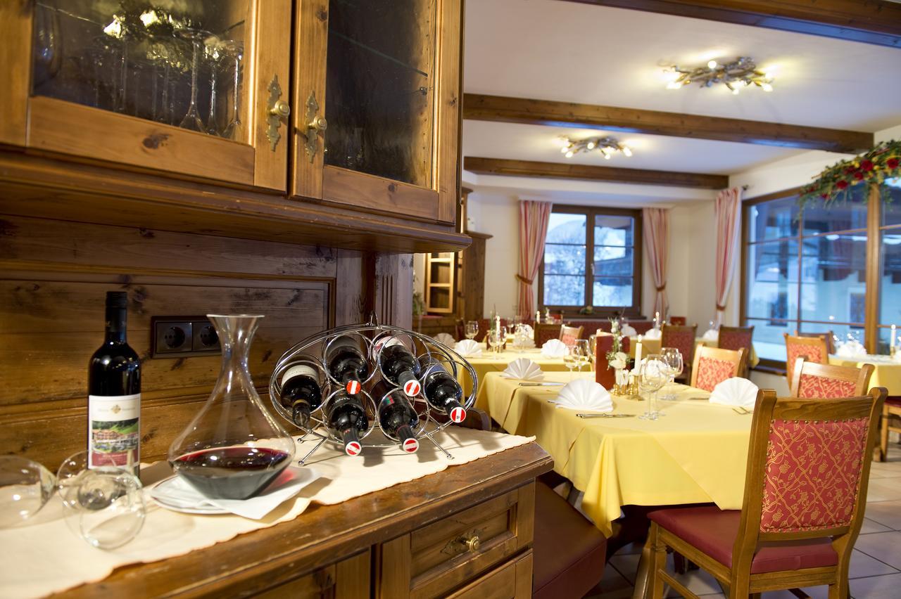 Hotel Seeblick Goldegg Exterior photo